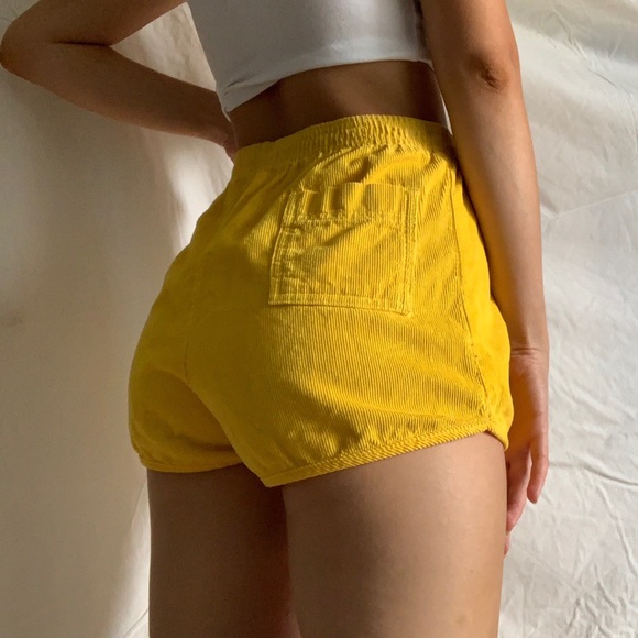 American apparel yellow curduroy shorts - Picture 5 of 5